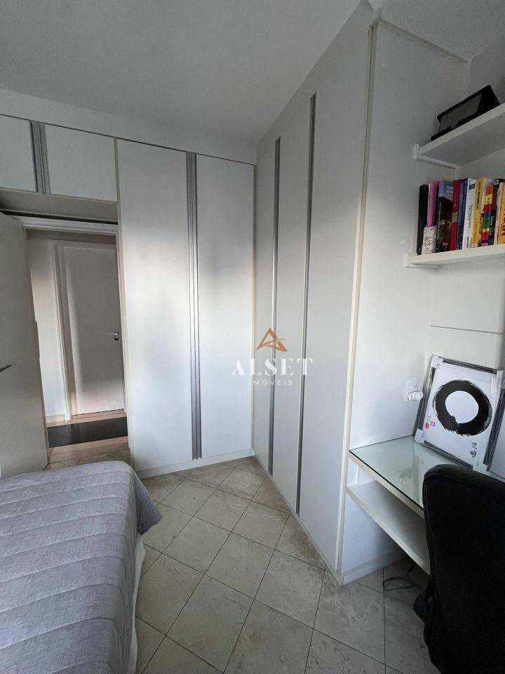 Apartamento à venda com 3 quartos, 87m² - Foto 17