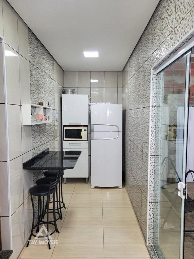 Casa à venda com 2 quartos, 200m² - Foto 14