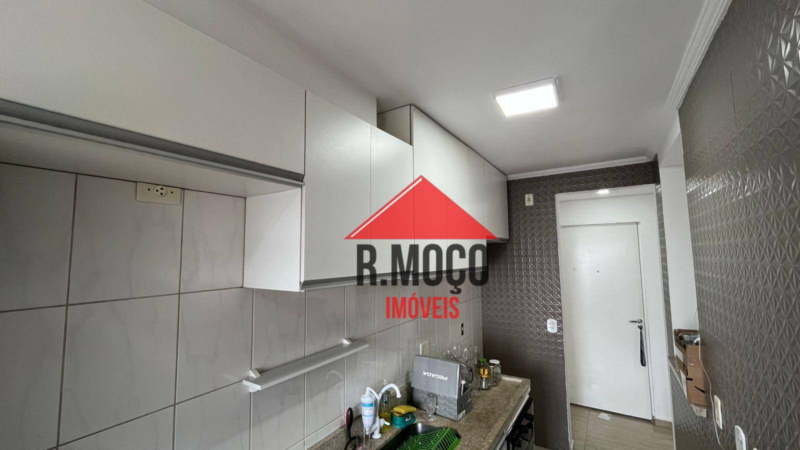 Apartamento para alugar com 2 quartos, 60m² - Foto 11