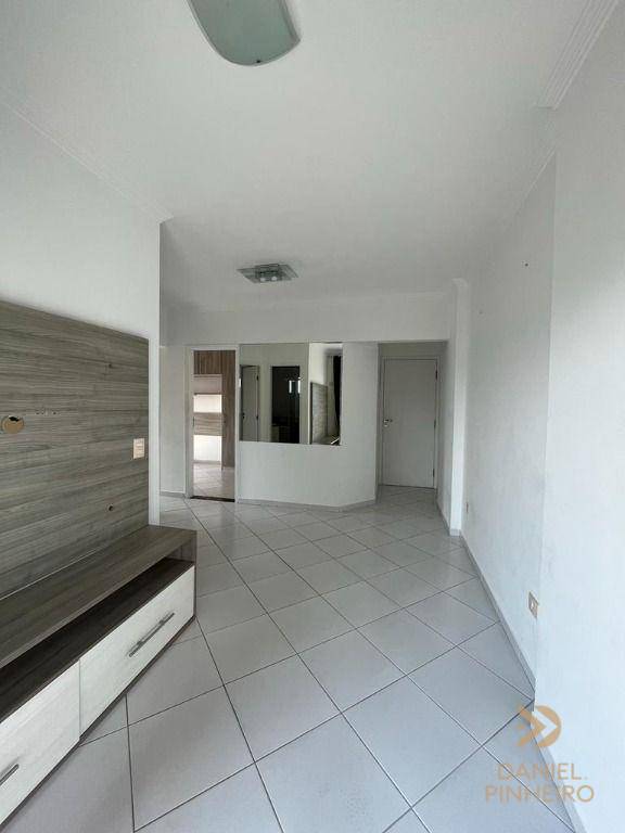 Apartamento à venda com 2 quartos, 53m² - Foto 4