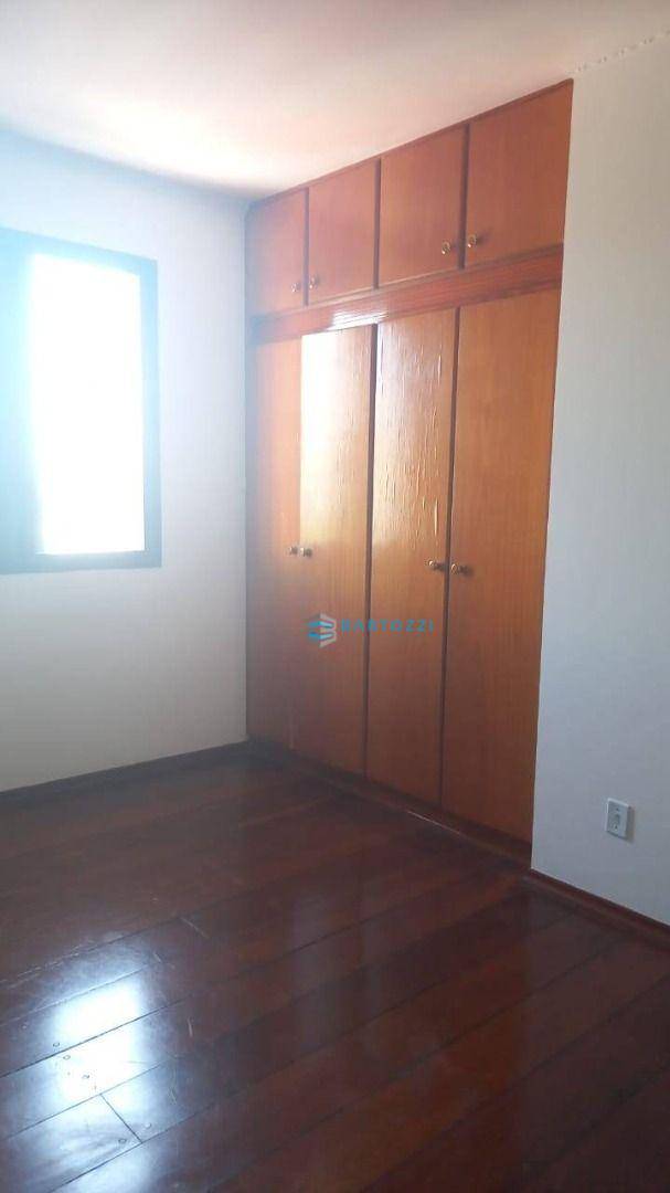 Apartamento para alugar com 4 quartos, 165m² - Foto 9