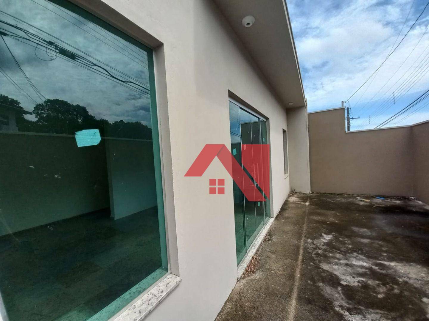 Casa à venda com 2 quartos, 97m² - Foto 2