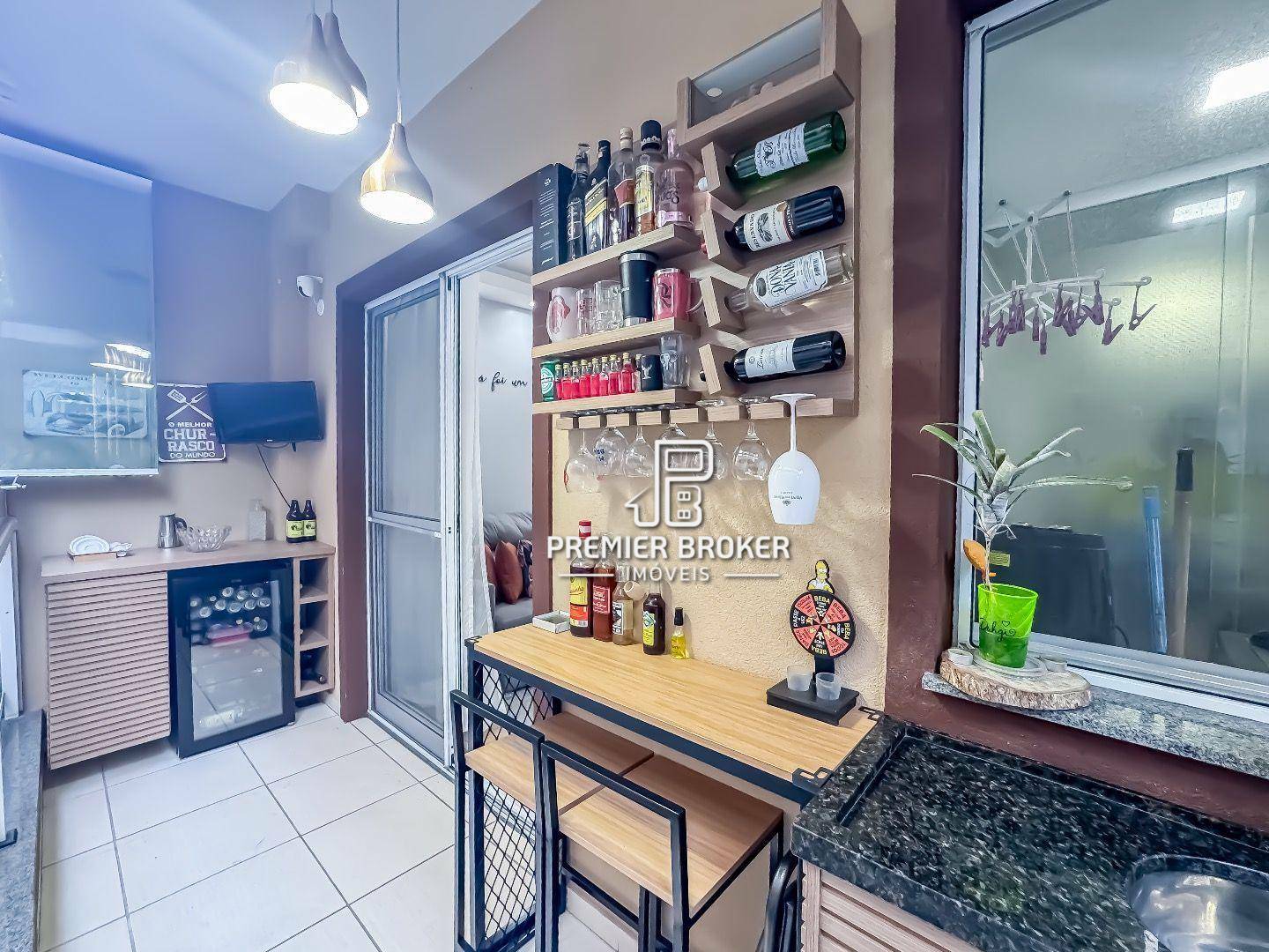 Apartamento à venda com 2 quartos, 72m² - Foto 5
