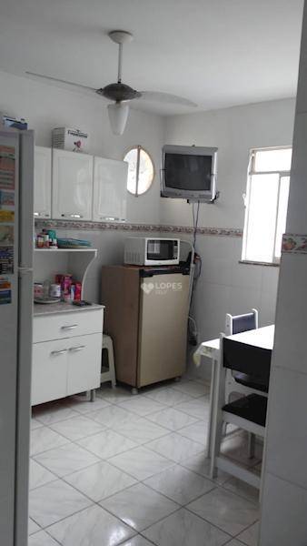 Casa à venda com 5 quartos, 90m² - Foto 11