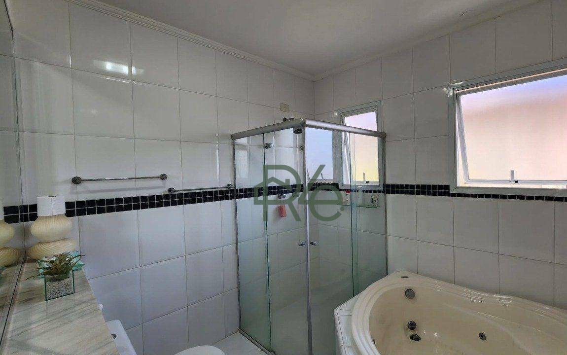 Casa de Condomínio à venda com 4 quartos, 398m² - Foto 21