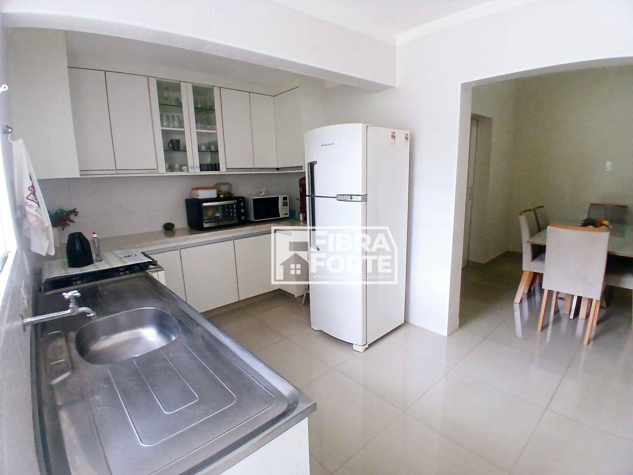 Casa à venda com 2 quartos, 158m² - Foto 7