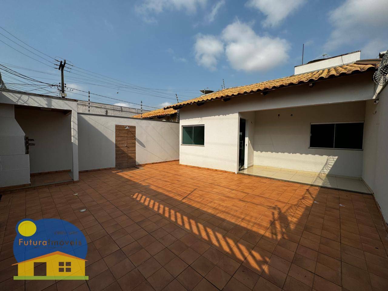 Casa à venda com 3 quartos, 85m² - Foto 3