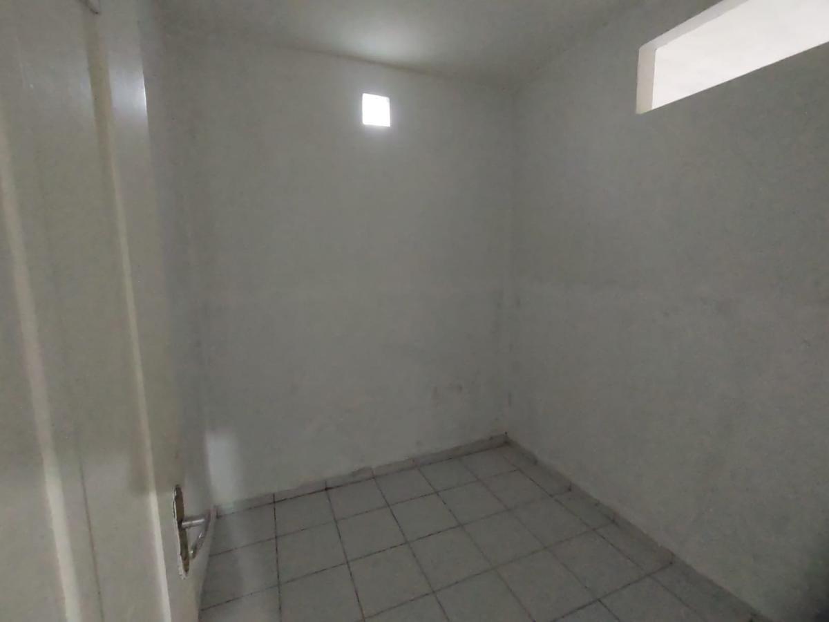 Casa de Condomínio à venda com 8 quartos, 150m² - Foto 9