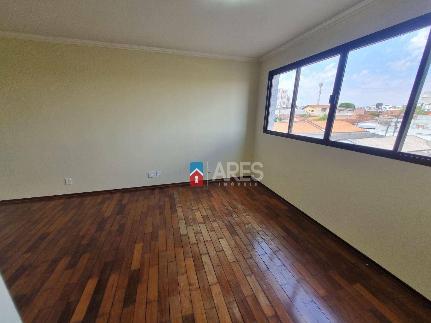 Apartamento para alugar com 3 quartos, 92m² - Foto 4