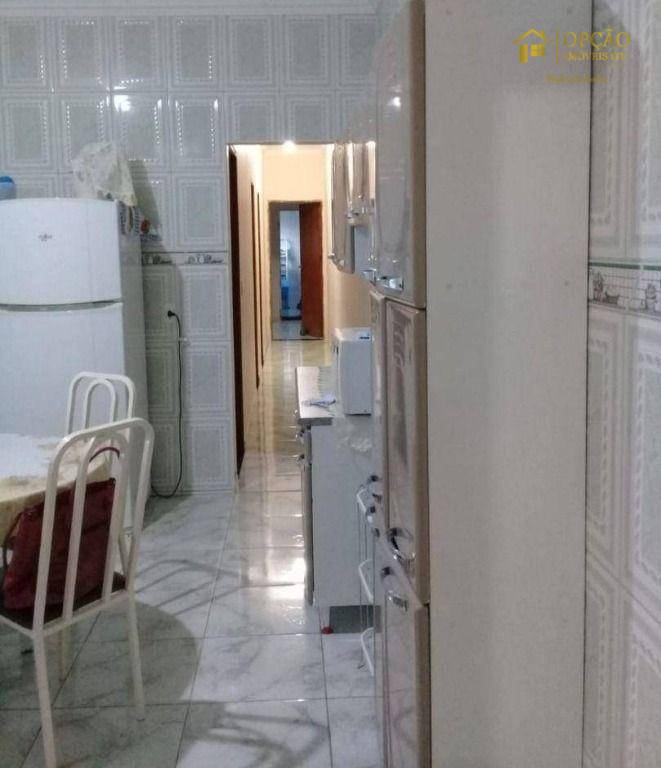 Casa à venda com 3 quartos, 153m² - Foto 7