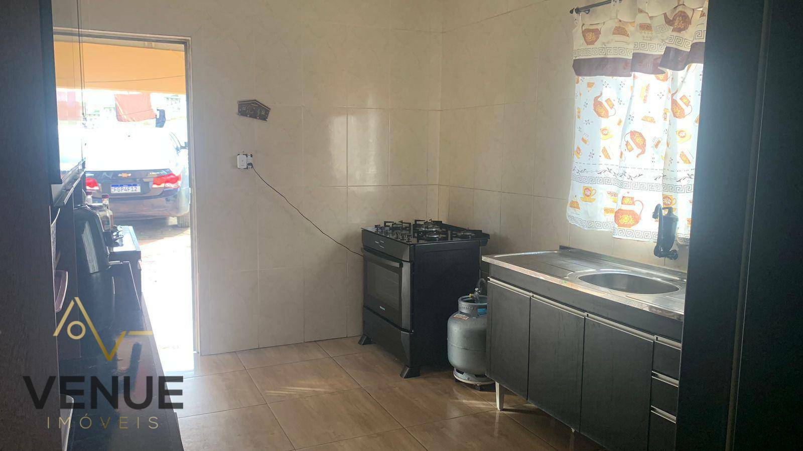 Chácara à venda com 2 quartos, 200m² - Foto 13