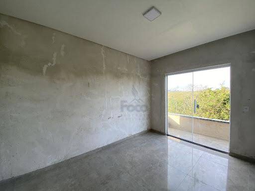 Casa à venda com 2 quartos, 130m² - Foto 10