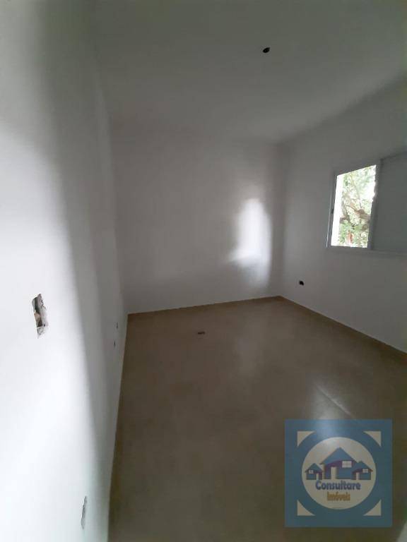 Casa à venda com 2 quartos, 90m² - Foto 12