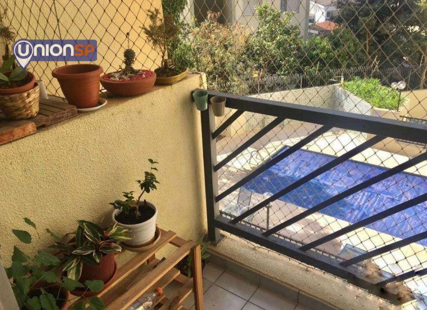 Apartamento à venda com 3 quartos, 75m² - Foto 2