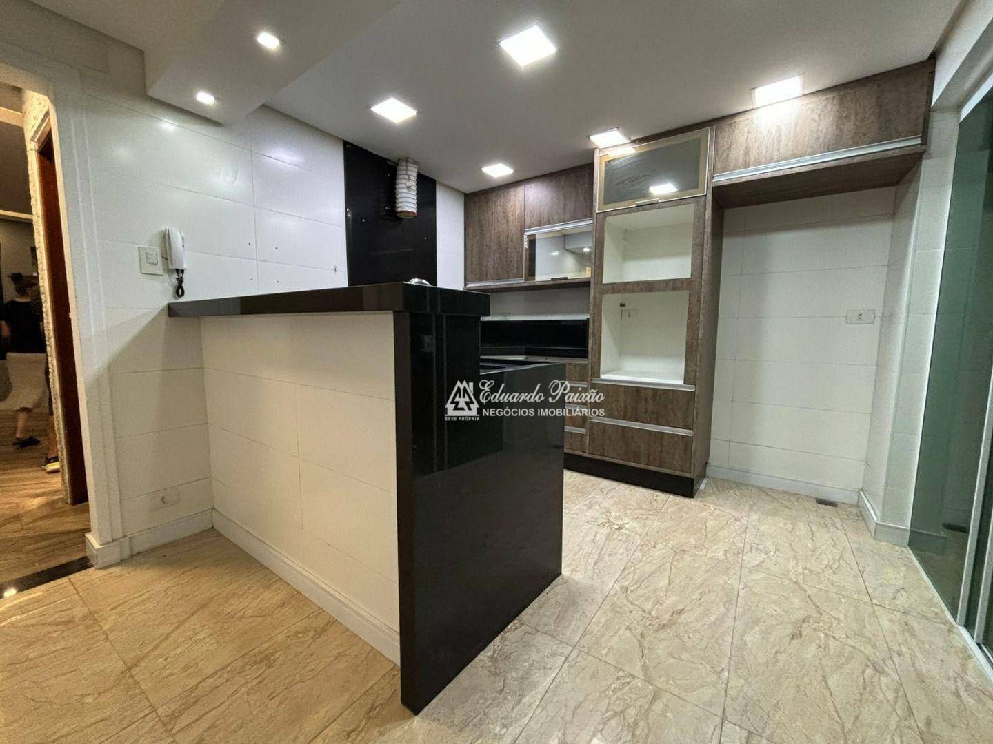 Sobrado à venda e aluguel com 3 quartos, 150m² - Foto 6