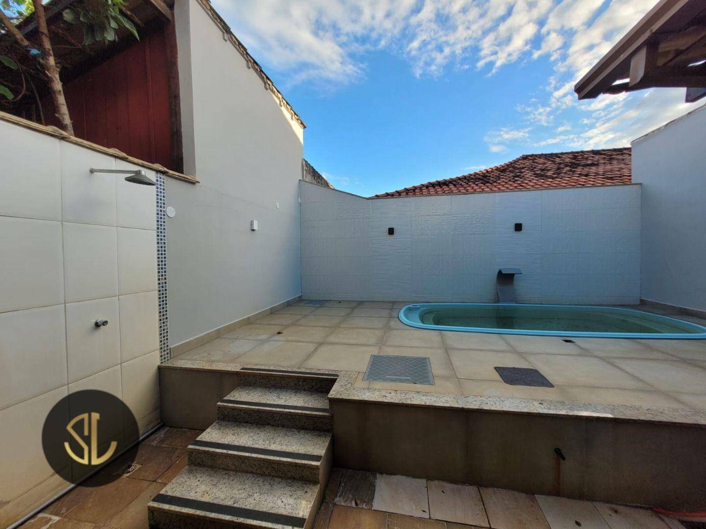 Casa à venda com 3 quartos, 180m² - Foto 17