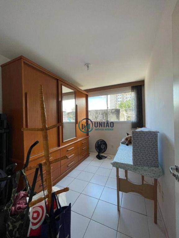 Apartamento à venda com 3 quartos, 75m² - Foto 9