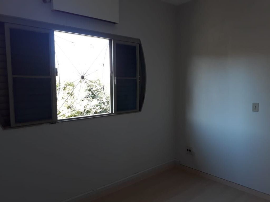 Casa à venda com 3 quartos, 105m² - Foto 5