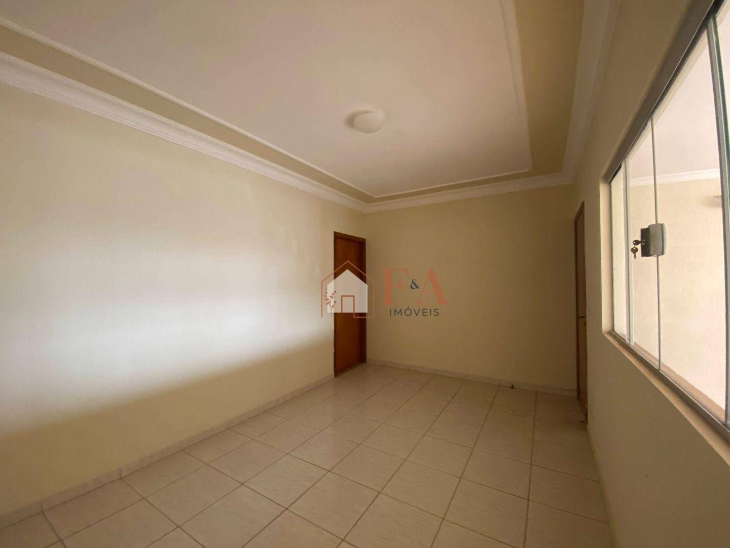 Casa à venda com 3 quartos, 119m² - Foto 3