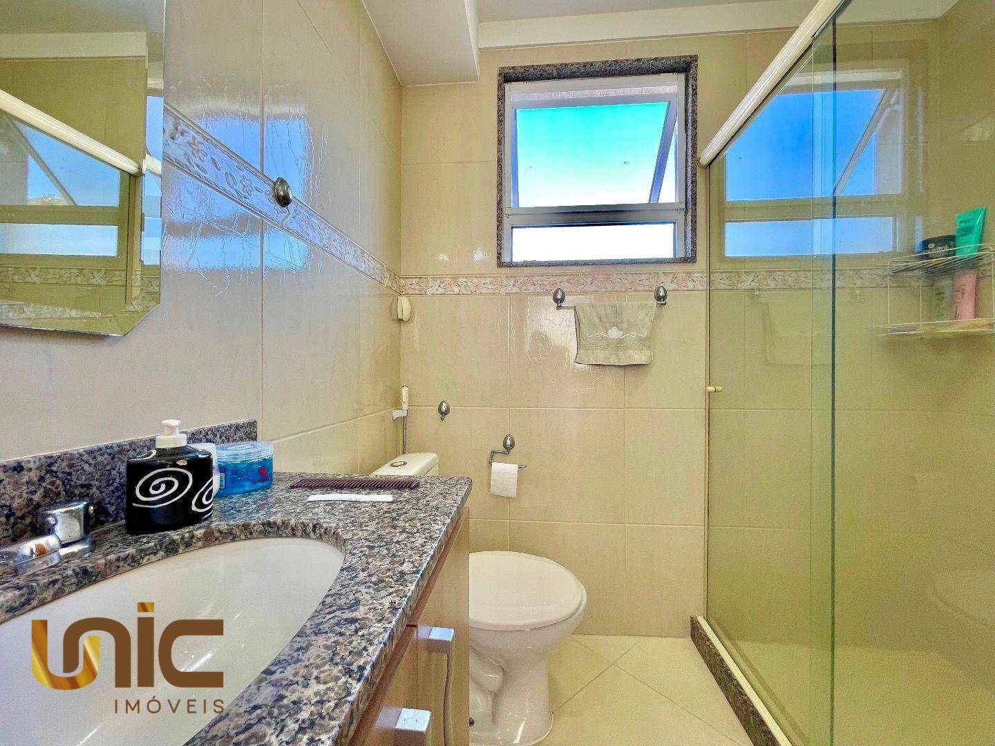 Casa de Condomínio à venda com 4 quartos, 258m² - Foto 25