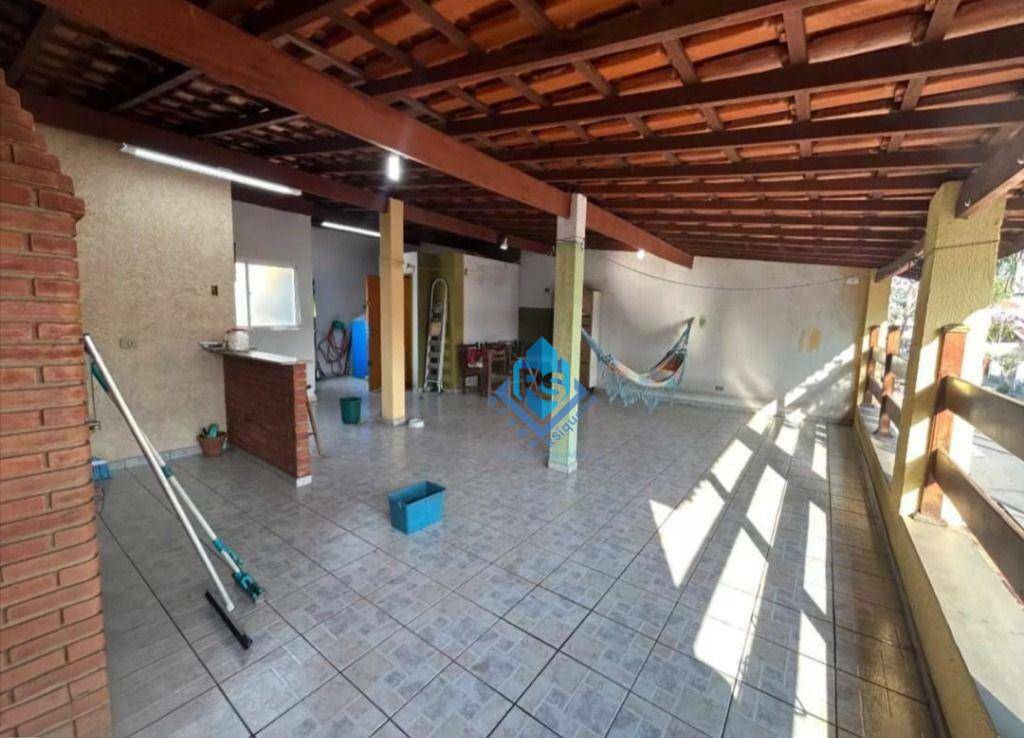 Sobrado à venda com 3 quartos, 260m² - Foto 2