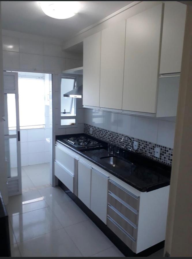 Apartamento para alugar com 2 quartos, 68m² - Foto 12