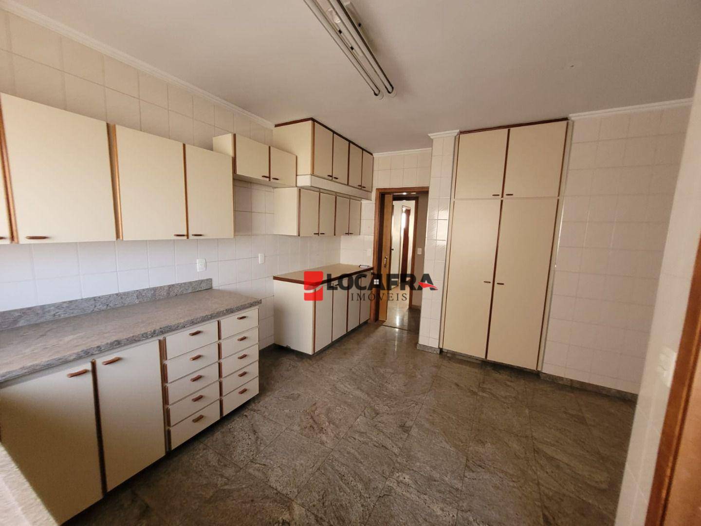 Apartamento à venda com 3 quartos, 304m² - Foto 29