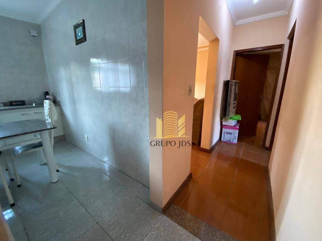 Casa à venda com 2 quartos, 190m² - Foto 9