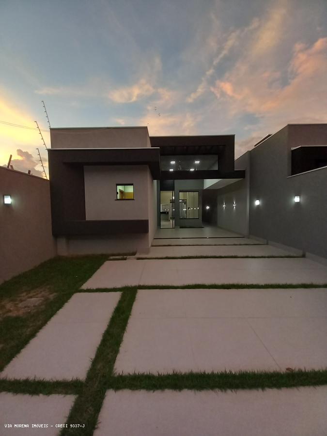 Casa à venda com 3 quartos, 276m² - Foto 2