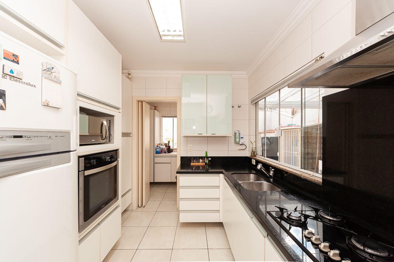 Sobrado à venda com 4 quartos, 360m² - Foto 17