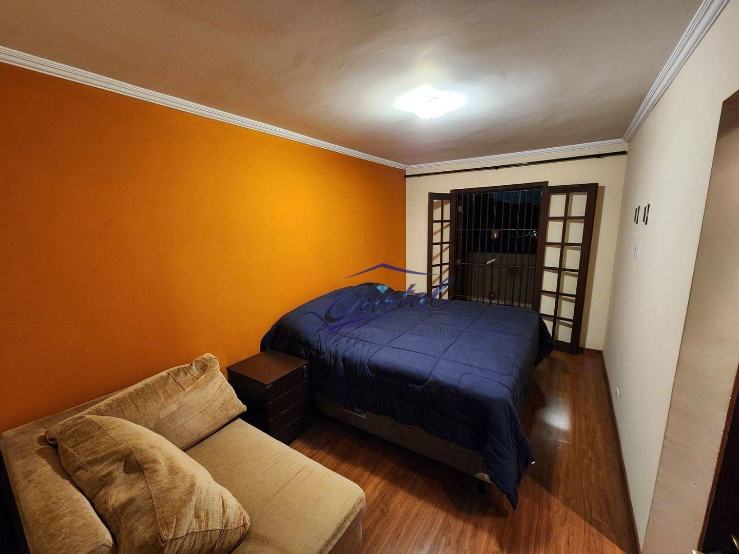 Casa para alugar com 4 quartos, 200m² - Foto 42