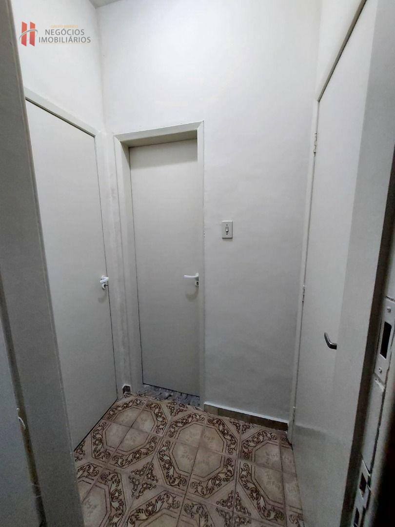 Casa à venda com 5 quartos, 197m² - Foto 12