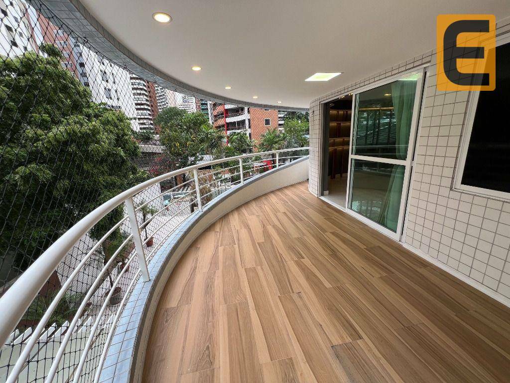 Apartamento à venda com 4 quartos, 220m² - Foto 7