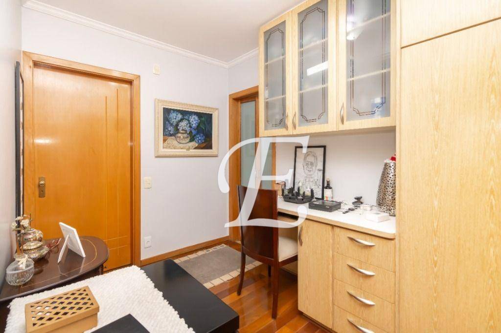 Apartamento à venda com 3 quartos, 142m² - Foto 15