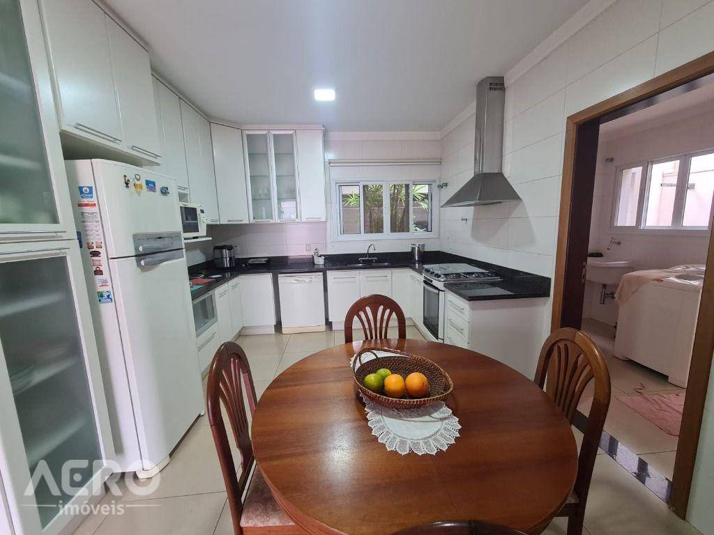 Casa de Condomínio à venda com 3 quartos, 300m² - Foto 21