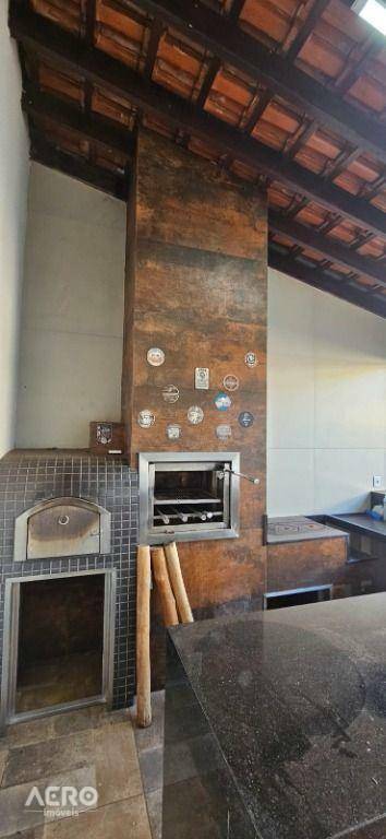 Casa à venda com 3 quartos, 197m² - Foto 31
