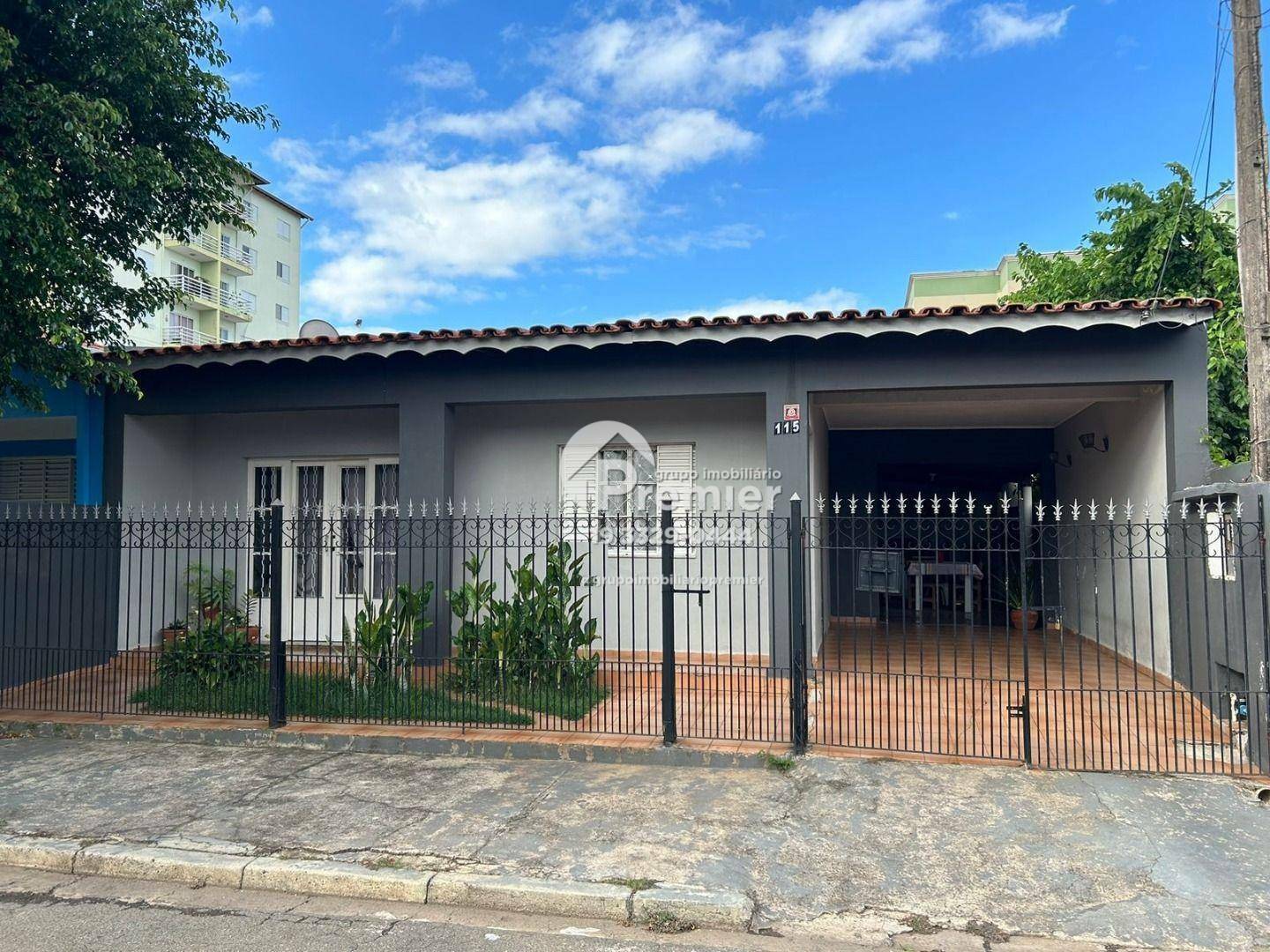 Casa à venda com 3 quartos, 107m² - Foto 1