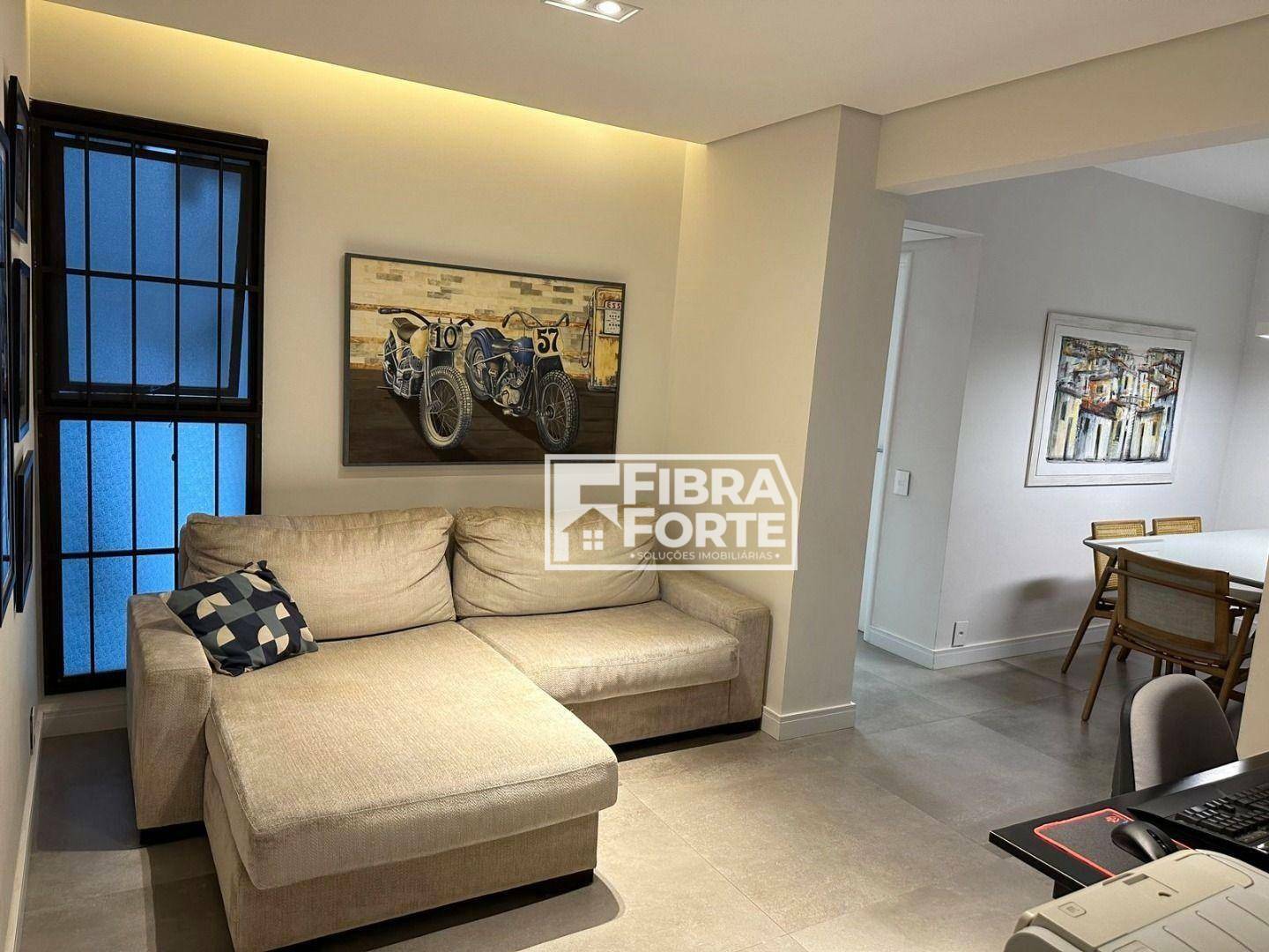 Apartamento à venda com 3 quartos, 115m² - Foto 2