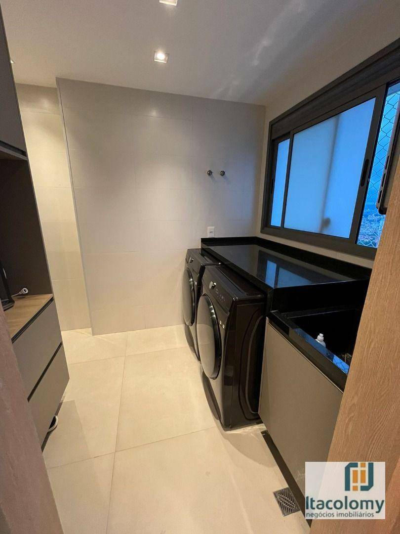 Apartamento à venda com 3 quartos, 180m² - Foto 25