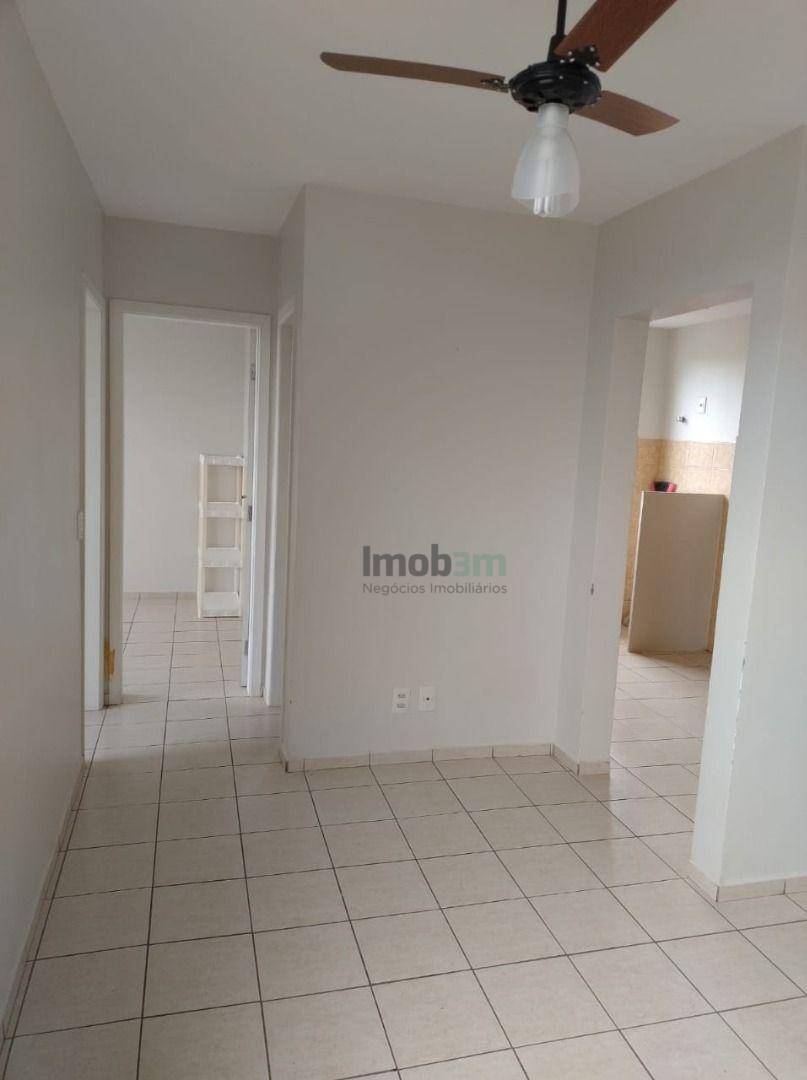 Apartamento à venda com 2 quartos, 50m² - Foto 3