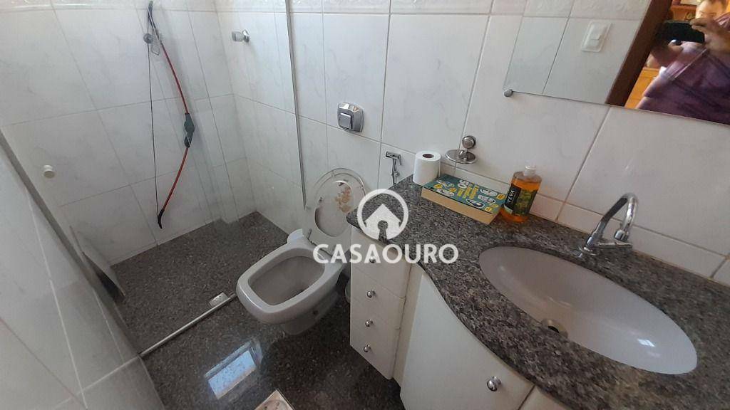 Cobertura à venda com 3 quartos, 200m² - Foto 30