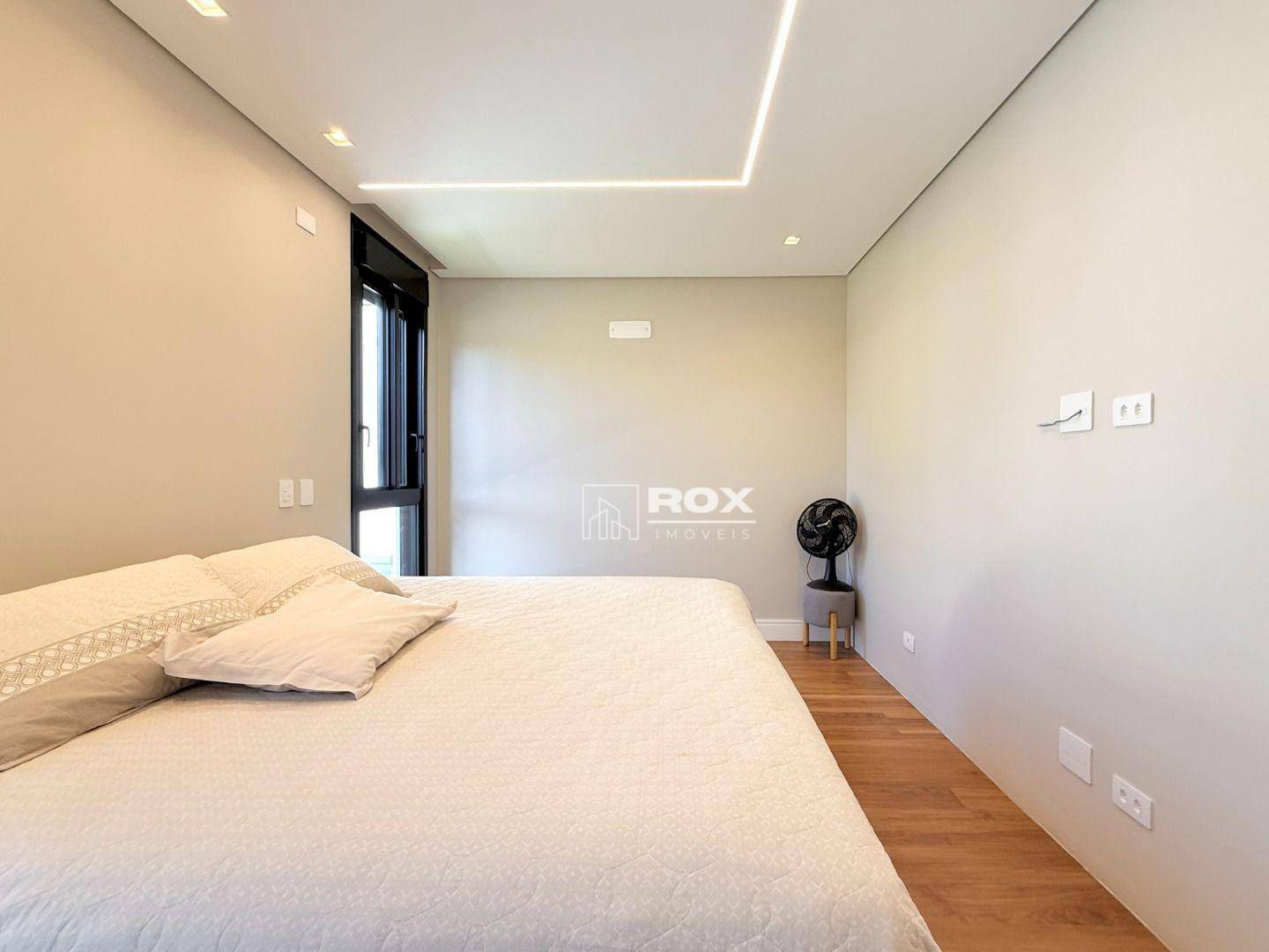 Casa de Condomínio para alugar com 4 quartos, 286m² - Foto 34