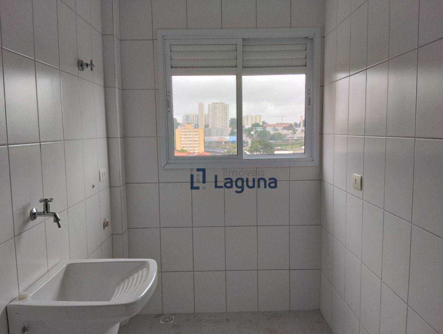 Apartamento para alugar com 2 quartos, 69m² - Foto 11