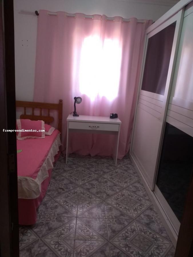 Casa à venda com 3 quartos, 154m² - Foto 2