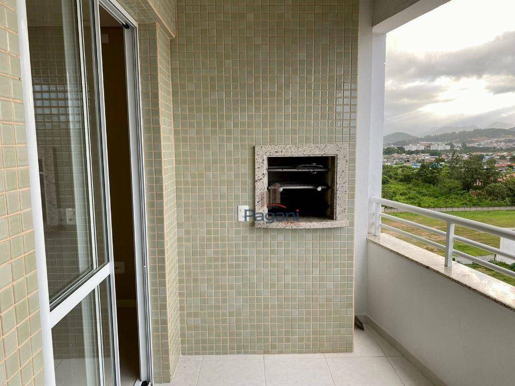 Sobrado à venda com 5 quartos, 200m² - Foto 14