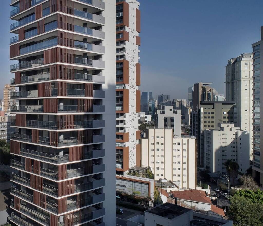 Apartamento à venda com 4 quartos, 252m² - Foto 2