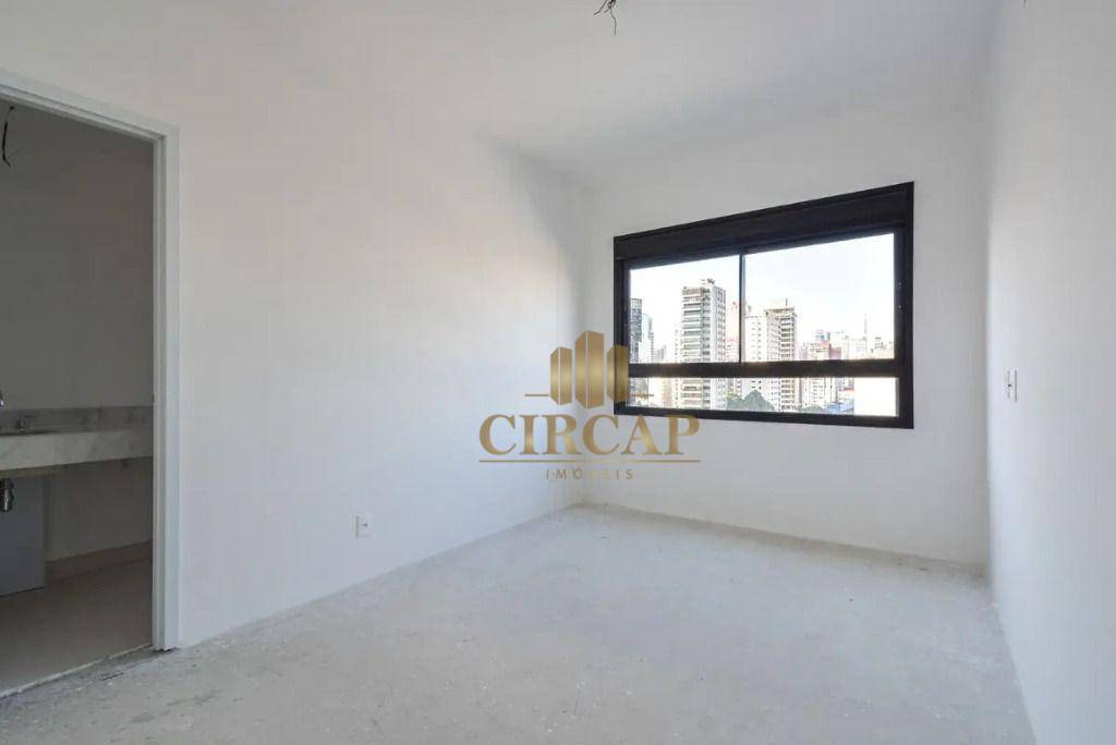 Apartamento à venda com 3 quartos, 142m² - Foto 12