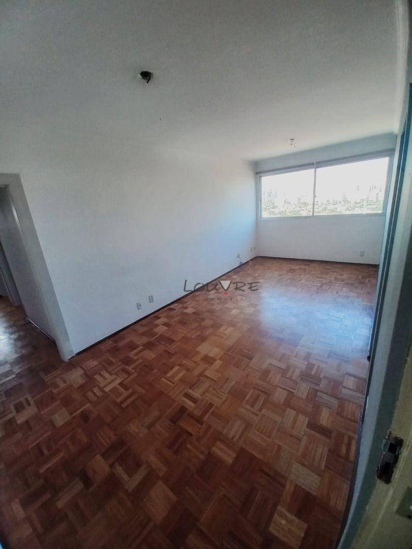 Apartamento à venda e aluguel com 2 quartos, 70m² - Foto 4