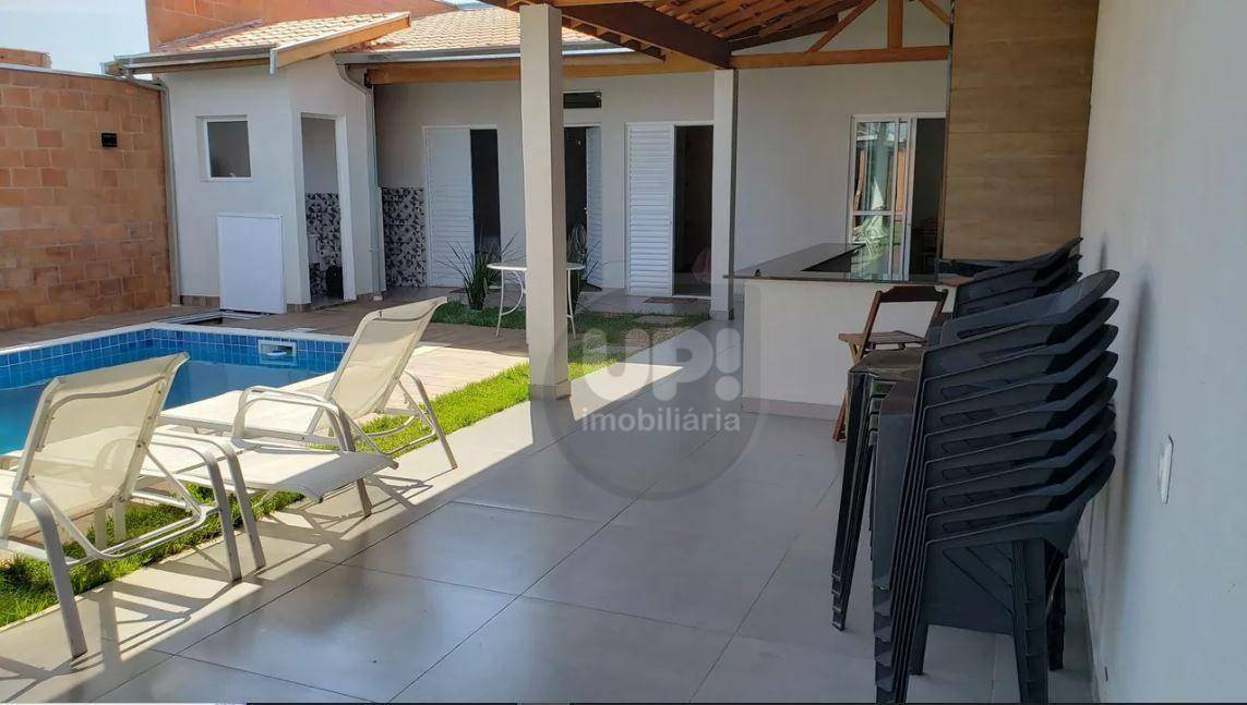 Casa à venda com 2 quartos, 110m² - Foto 3