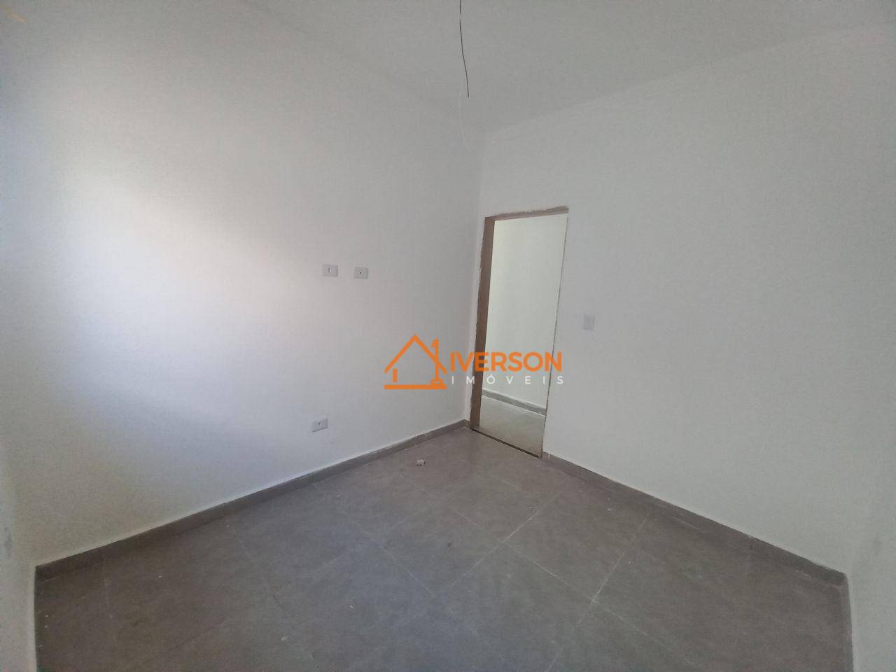 Casa à venda com 3 quartos, 69m² - Foto 5